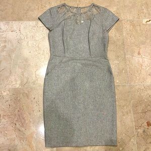 Fully lined beautiful light grey lace top detailed dress🌸